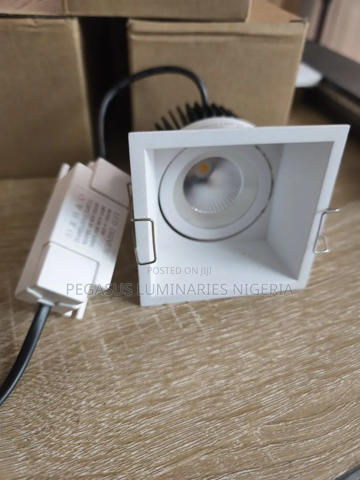 10w Square Anti Glare Spotlight