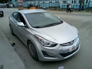 Hyundai Elantra 2016 Silver