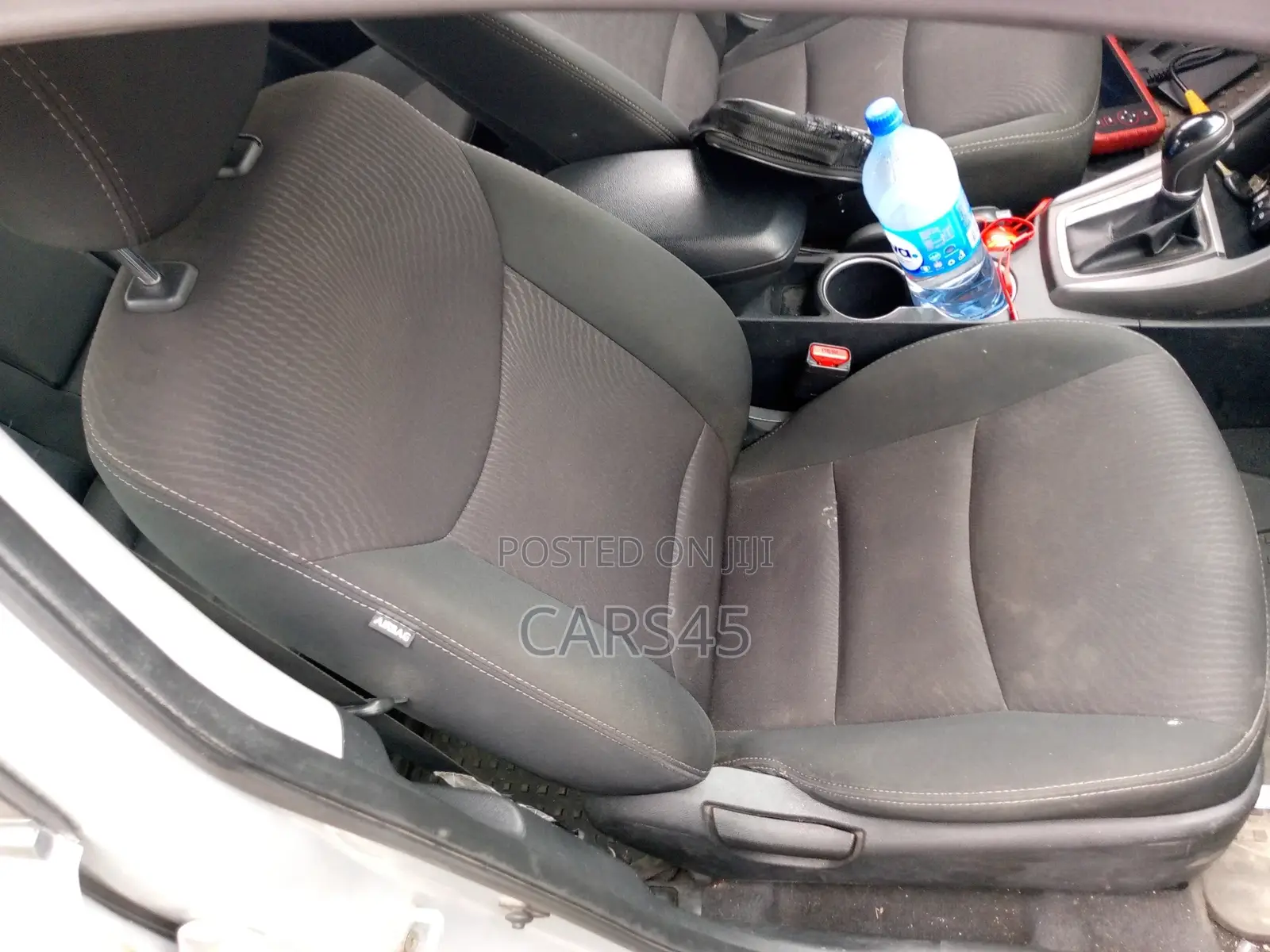 Hyundai Elantra 2016 Silver
