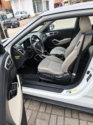 Hyundai Veloster Automatic 2012 White
