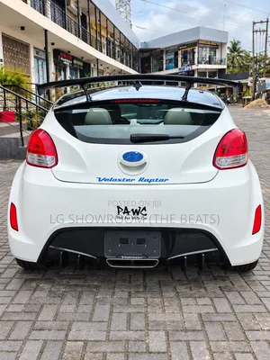 Hyundai Veloster Automatic 2012 White