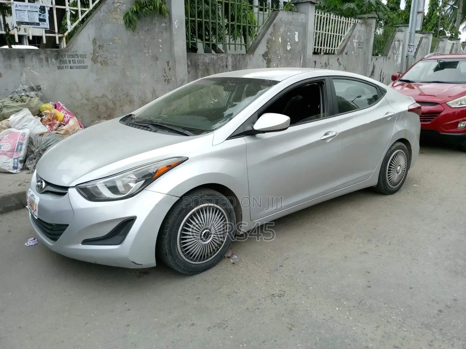 Hyundai Elantra 2015 Silver