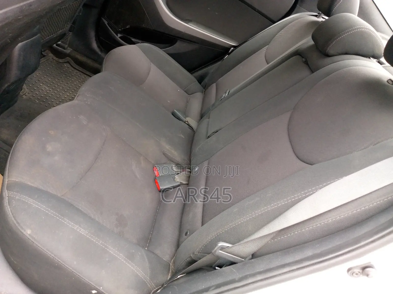 Hyundai Elantra 2016 Silver