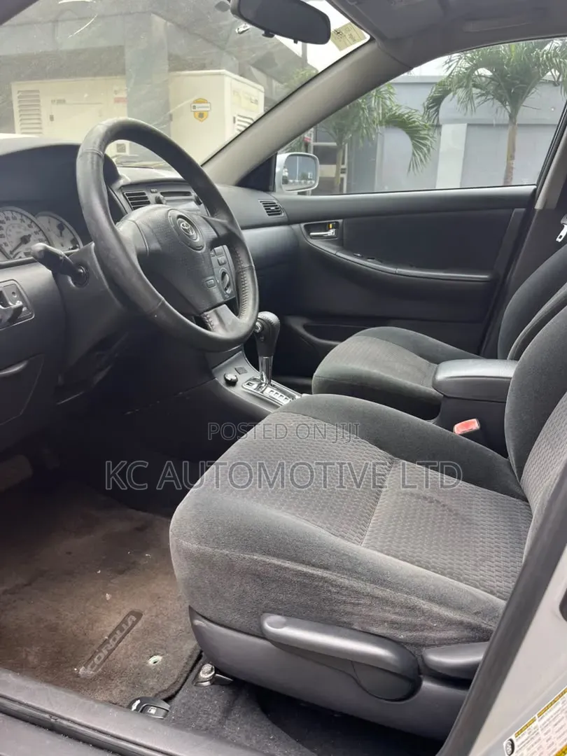 Toyota Corolla 2005 Silver