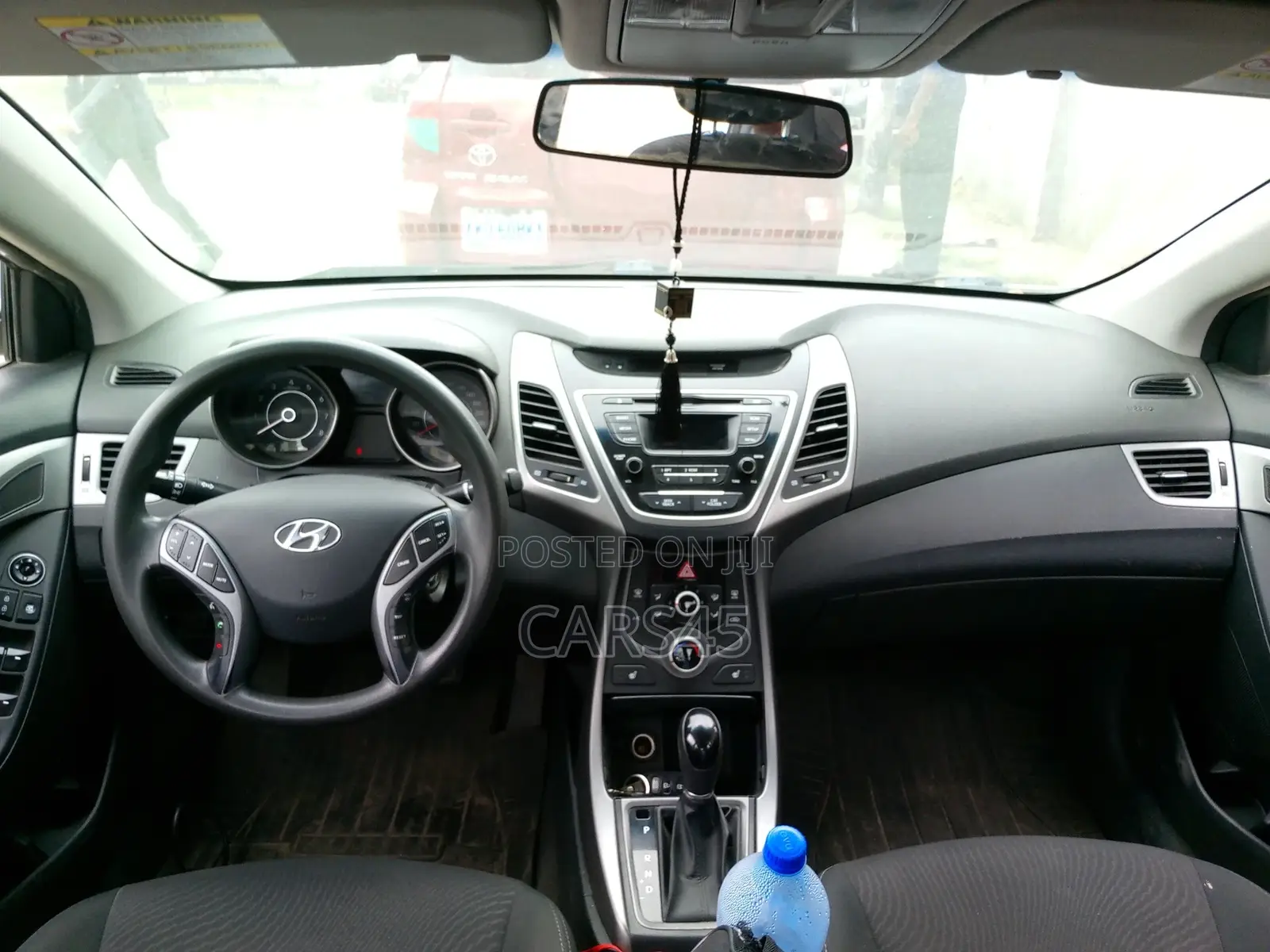 Hyundai Elantra 2016 Silver