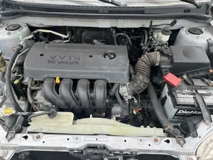 Toyota Corolla 2005 Silver