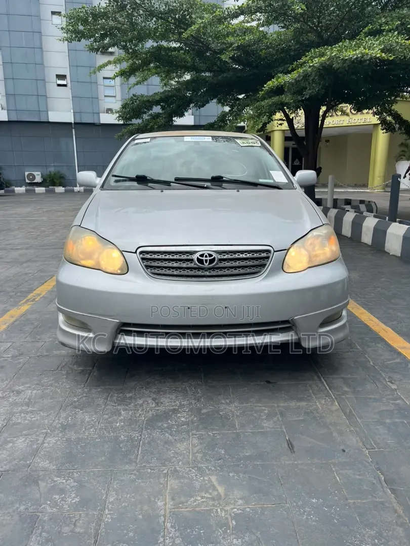 Toyota Corolla 2005 Silver