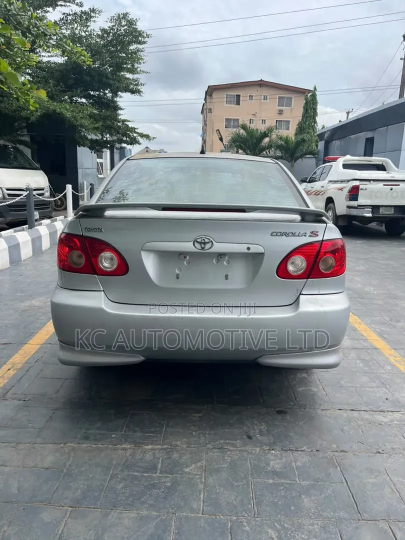 Toyota Corolla 2005 Silver