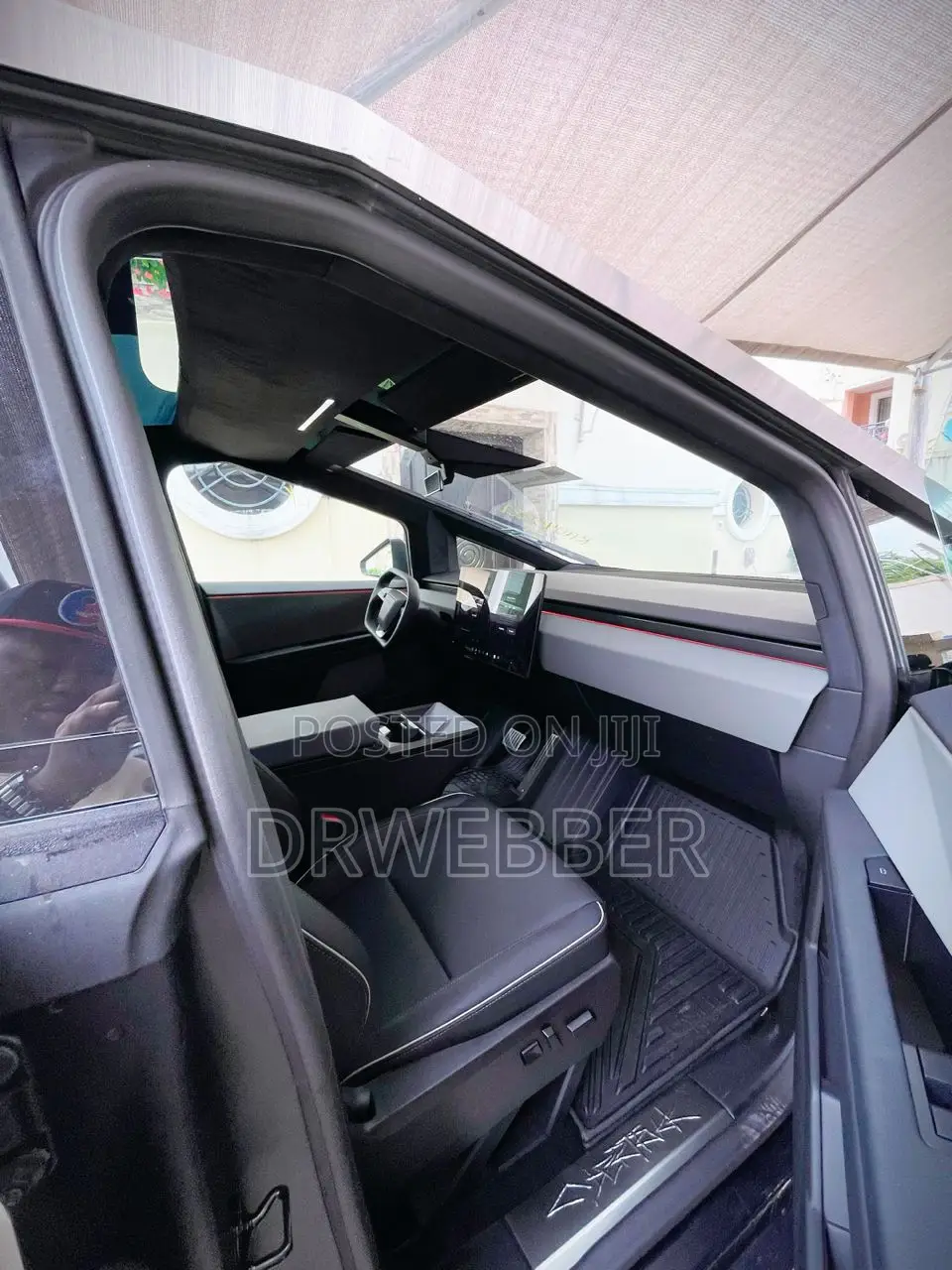 Tesla Cybertruck AWD 2024 Silver