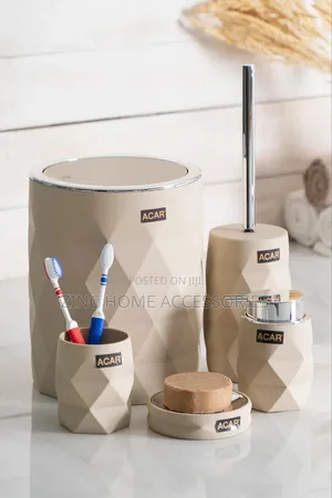 Diamond 5pcs Astoria Bathroom Set