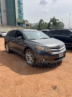 Toyota Venza LE 2012 Gray