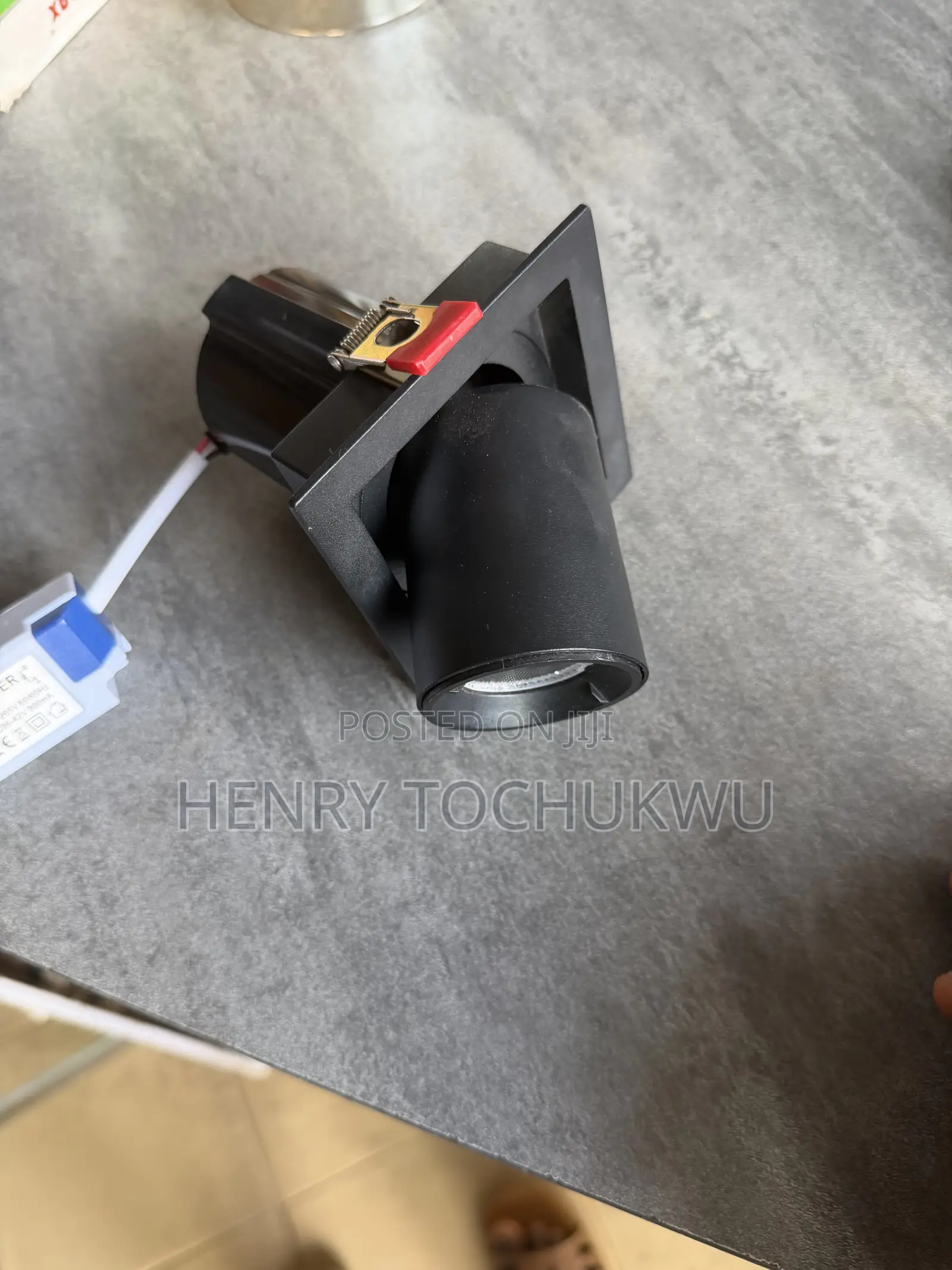 Adjustable Spot Light