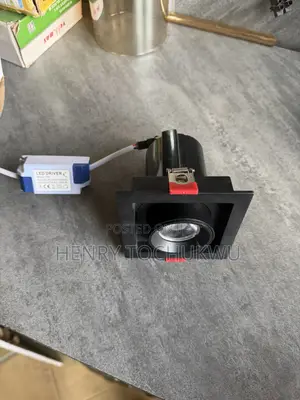 Adjustable Spot Light