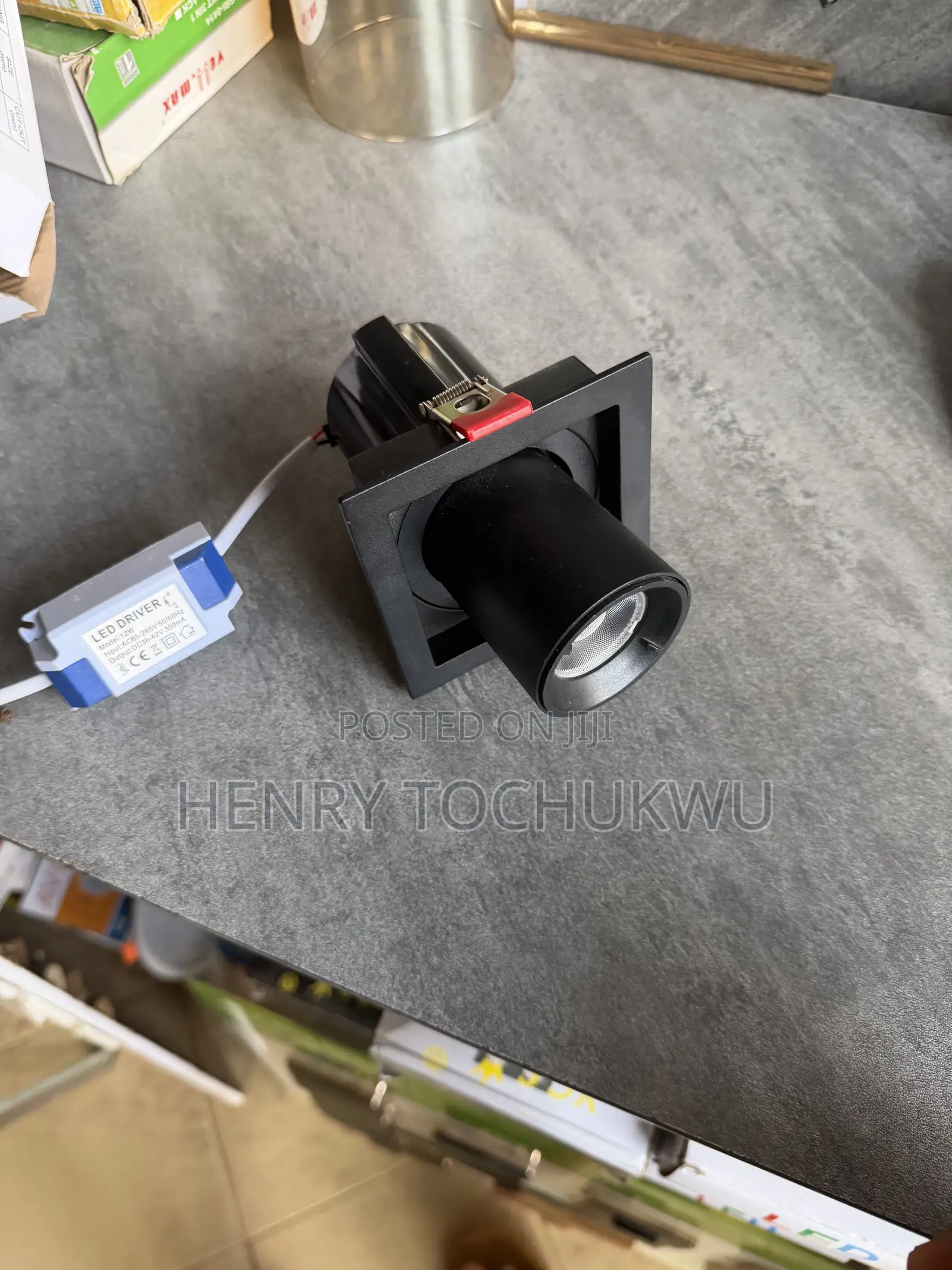 Adjustable Spot Light