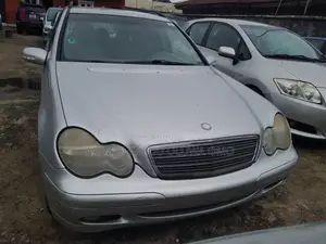 Mercedes-Benz C180 2004 Silver