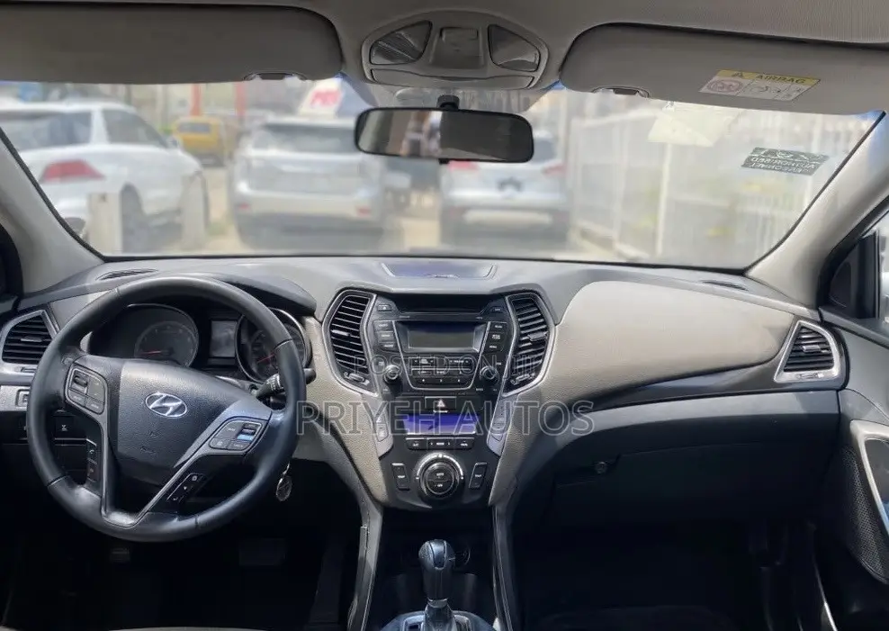Hyundai Santa Fe 2015 White