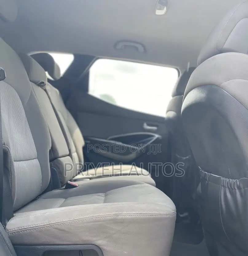 Hyundai Santa Fe 2015 White