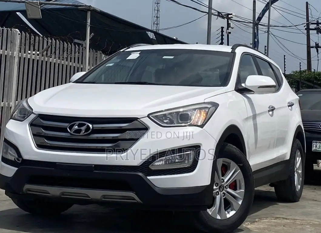 Hyundai Santa Fe 2015 White