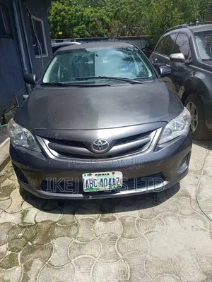 Toyota Corolla 2012 Gray