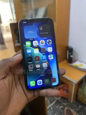 Apple iPhone 11 64 GB Black
