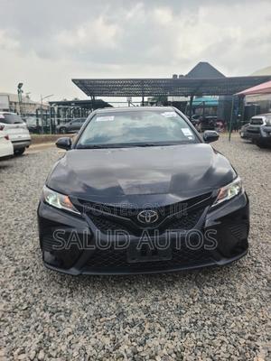 Toyota Camry SE (2.5L 4cyl 8A) 2019 Black