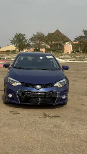 Toyota Corolla S 4dr Sedan (1.8L 4cyl CVT) 2015 Blue