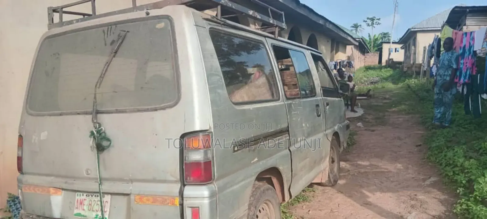 Mitsubishi L300 1995 Silver