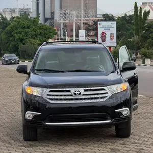 Toyota Highlander 2013 Black