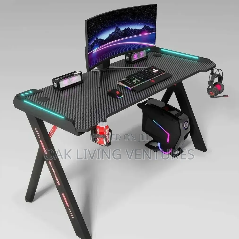 Gamesin Desk