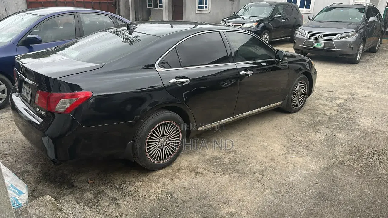 Lexus ES 350 2011 Black