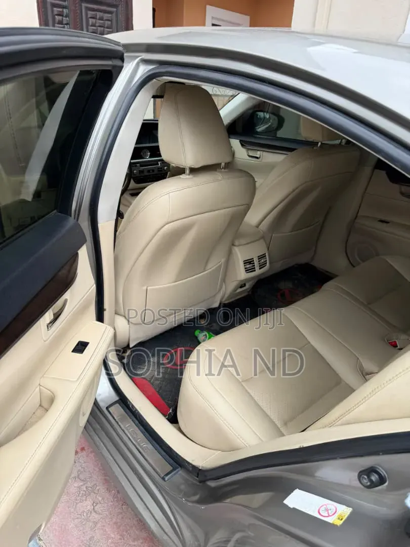 Lexus ES 350 2011 Black