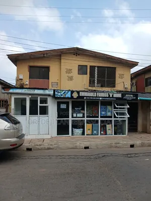 3bdrm Block of Flats in Oyemekun Street Ogba for sale