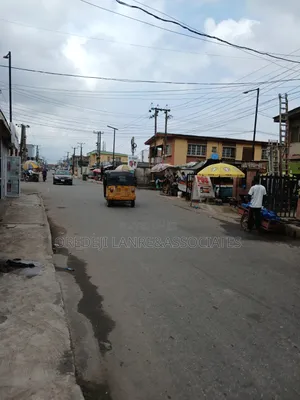 3bdrm Block of Flats in Oyemekun Street Ogba for sale