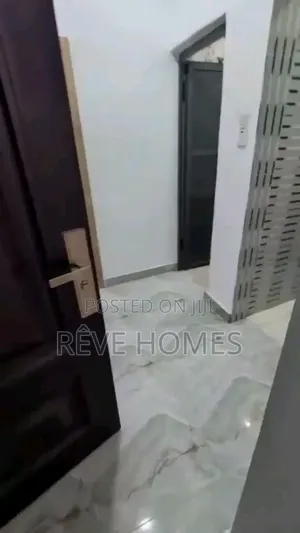 Mini Flat in Oregun for rent
