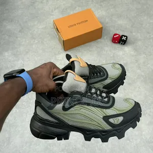 Louis Vuitton Summit Sneakers 
Luxury