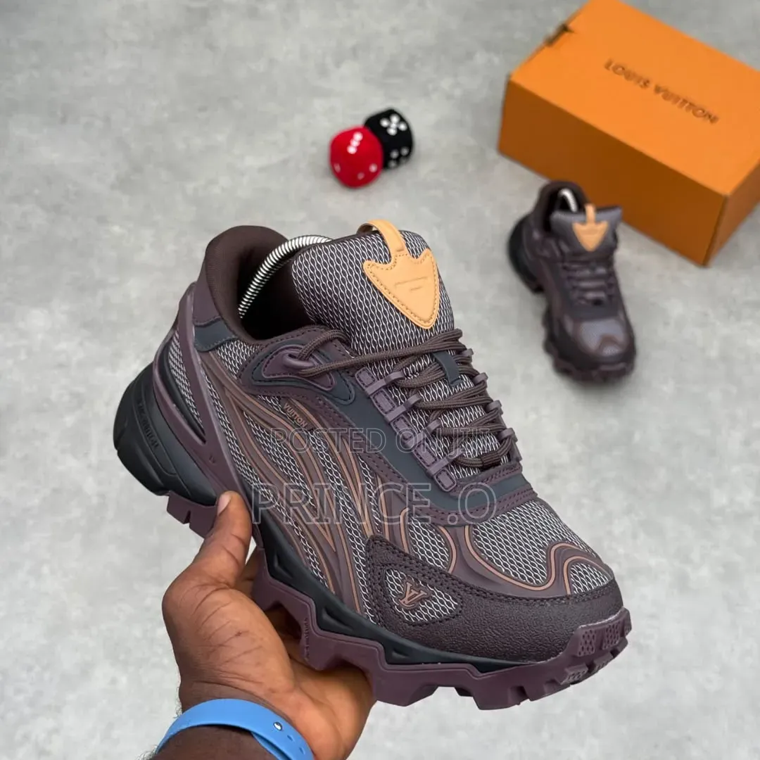 Louis Vuitton Summit Sneakers 
Luxury