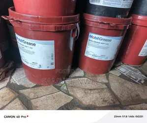 18 Kg Pail of Mobilgrease XHP 222, a High-Performance