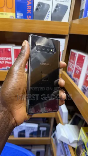Samsung Galaxy S10 Plus 128 GB Silver