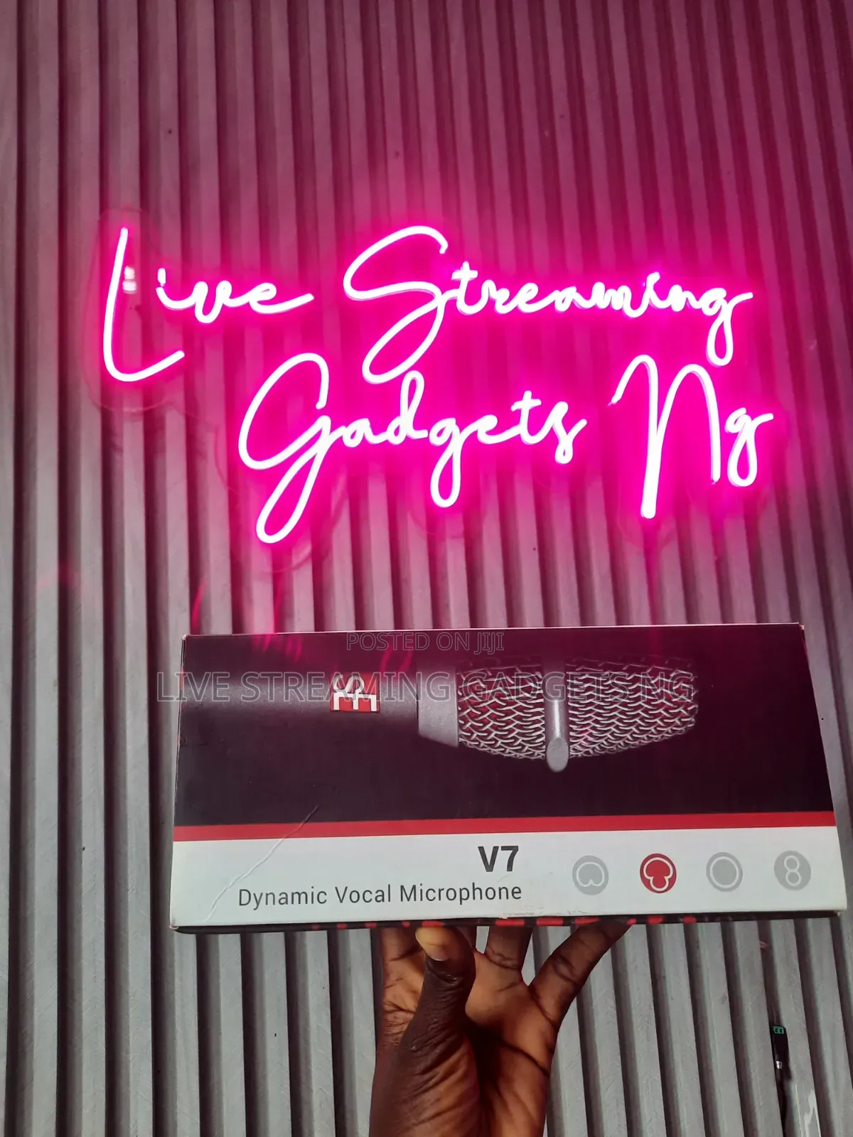SE V7 Switch Dynamic Microphone