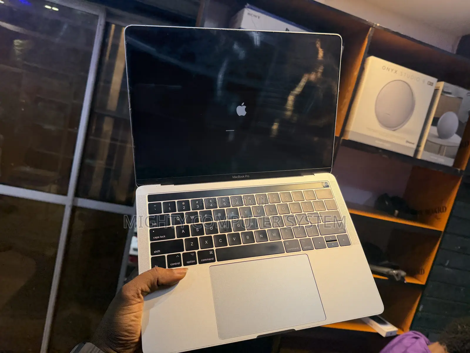 Laptop Apple MacBook Pro 2017 16GB Intel Core i7 SSD 256GB