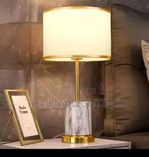 Elegant Modern Table Lamp – Stylish & Decorative Lighting
