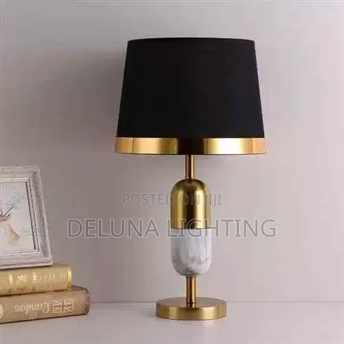 Elegant Modern Table Lamp – Stylish & Decorative Lighting