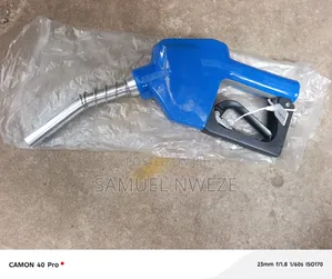 Automatic Fuel or DEF/AdBlue Dispensing Nozzle With a Blue