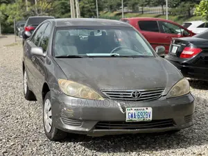 Toyota Camry LE 4dr Sedan (2.4L 4cyl 5A) 2006 Gray