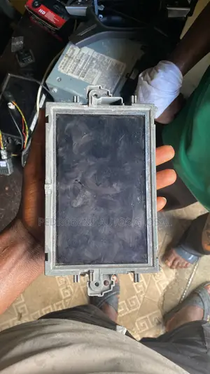 Screen GLK 2013 Model