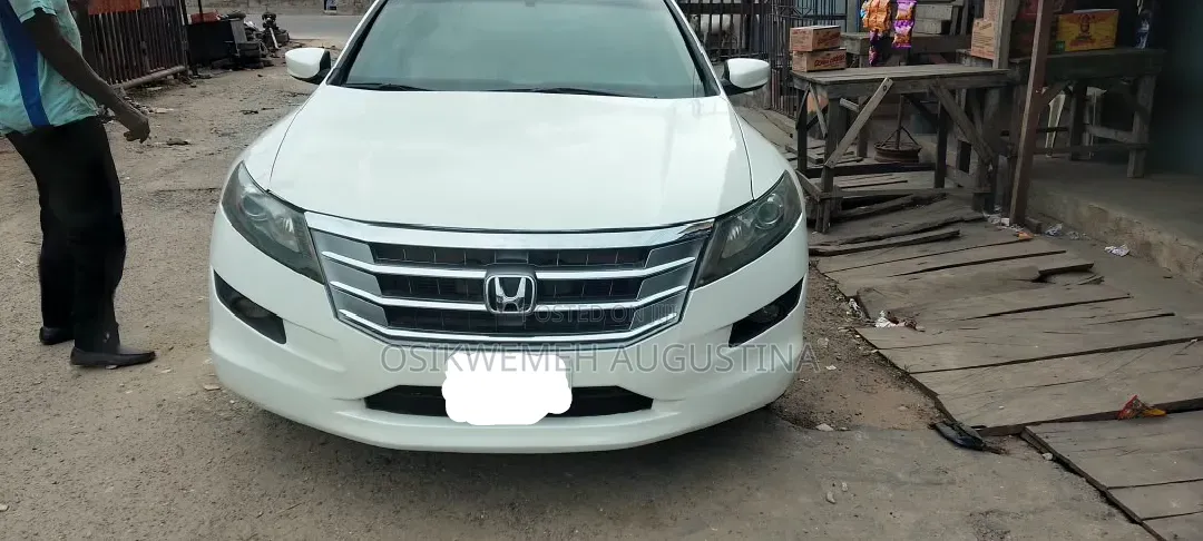 Honda Crosstour 2011 White
