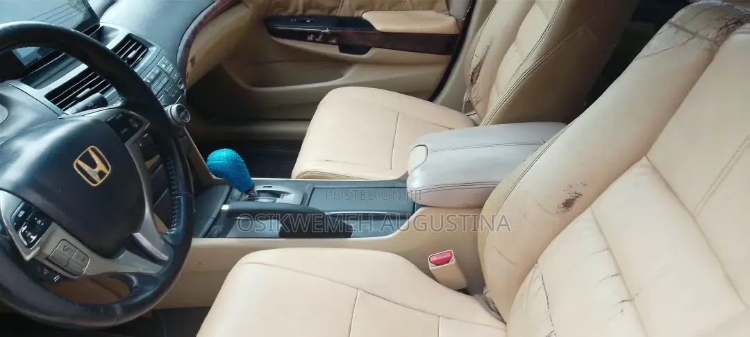 Honda Crosstour 2011 White