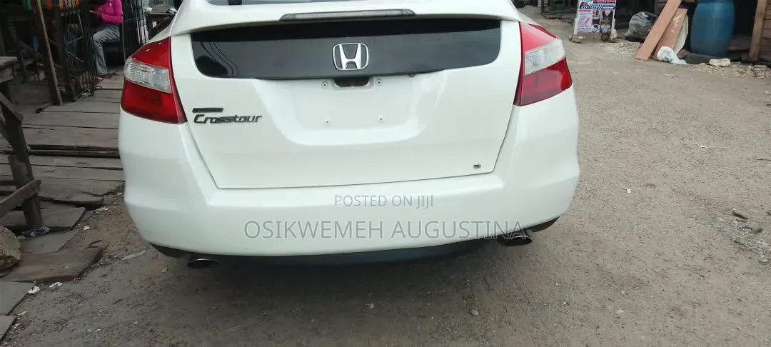 Honda Crosstour 2011 White