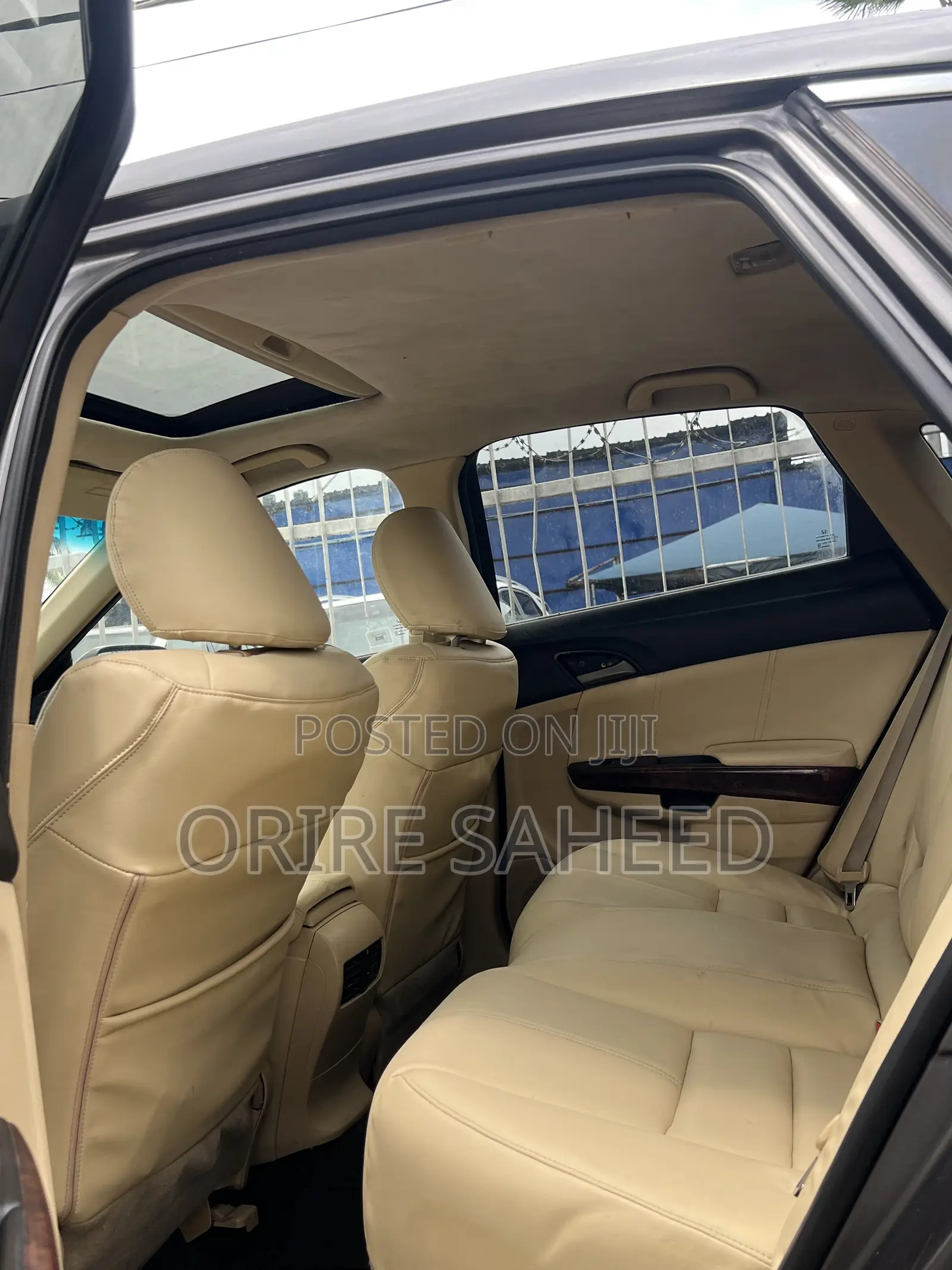 Honda Crosstour 2010 Gray