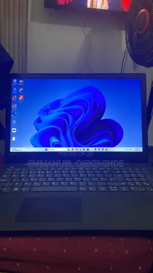 Laptop Lenovo 4GB Intel Core i3 SSD 128GB